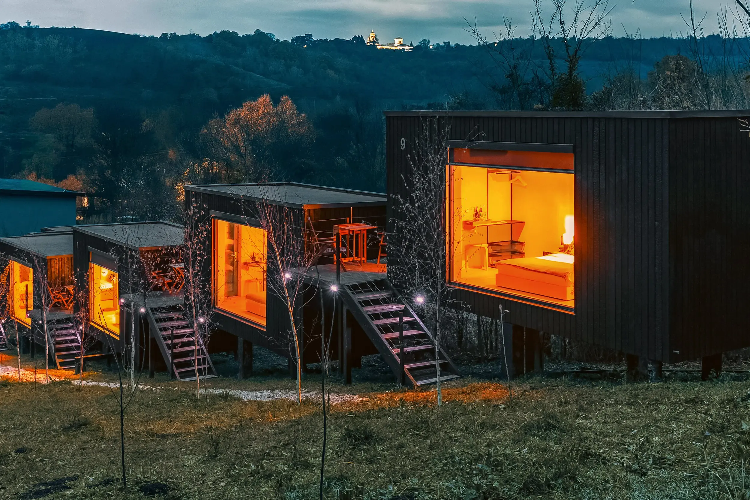 Casa metalica sau caramida - eco-retreat