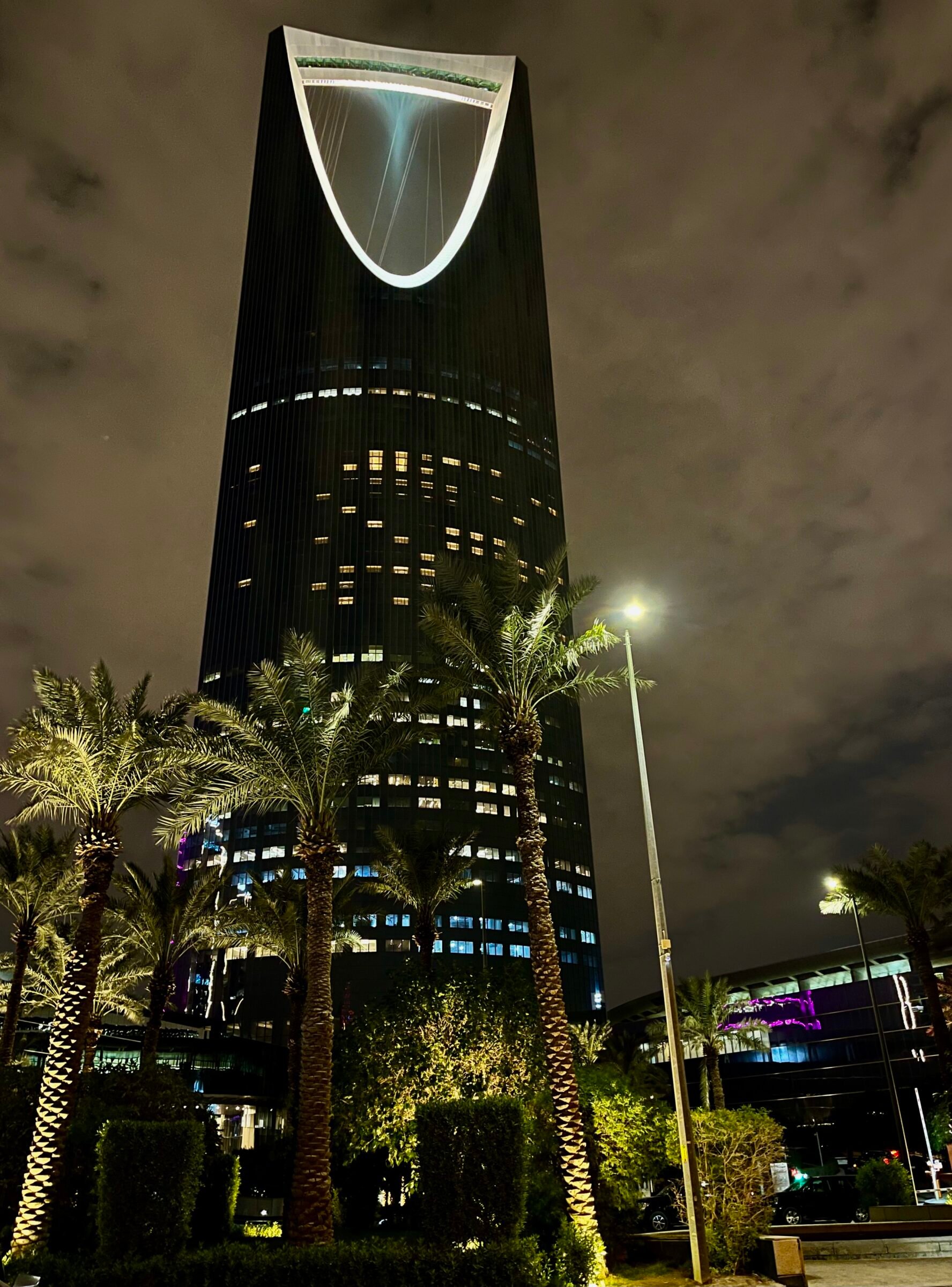 Casa metalica sau caramida - Burj Mamlakah